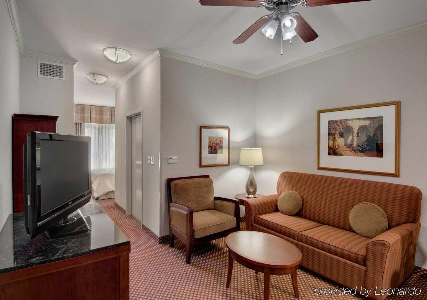 Hilton Garden Inn Шривпорт Интерьер фото
